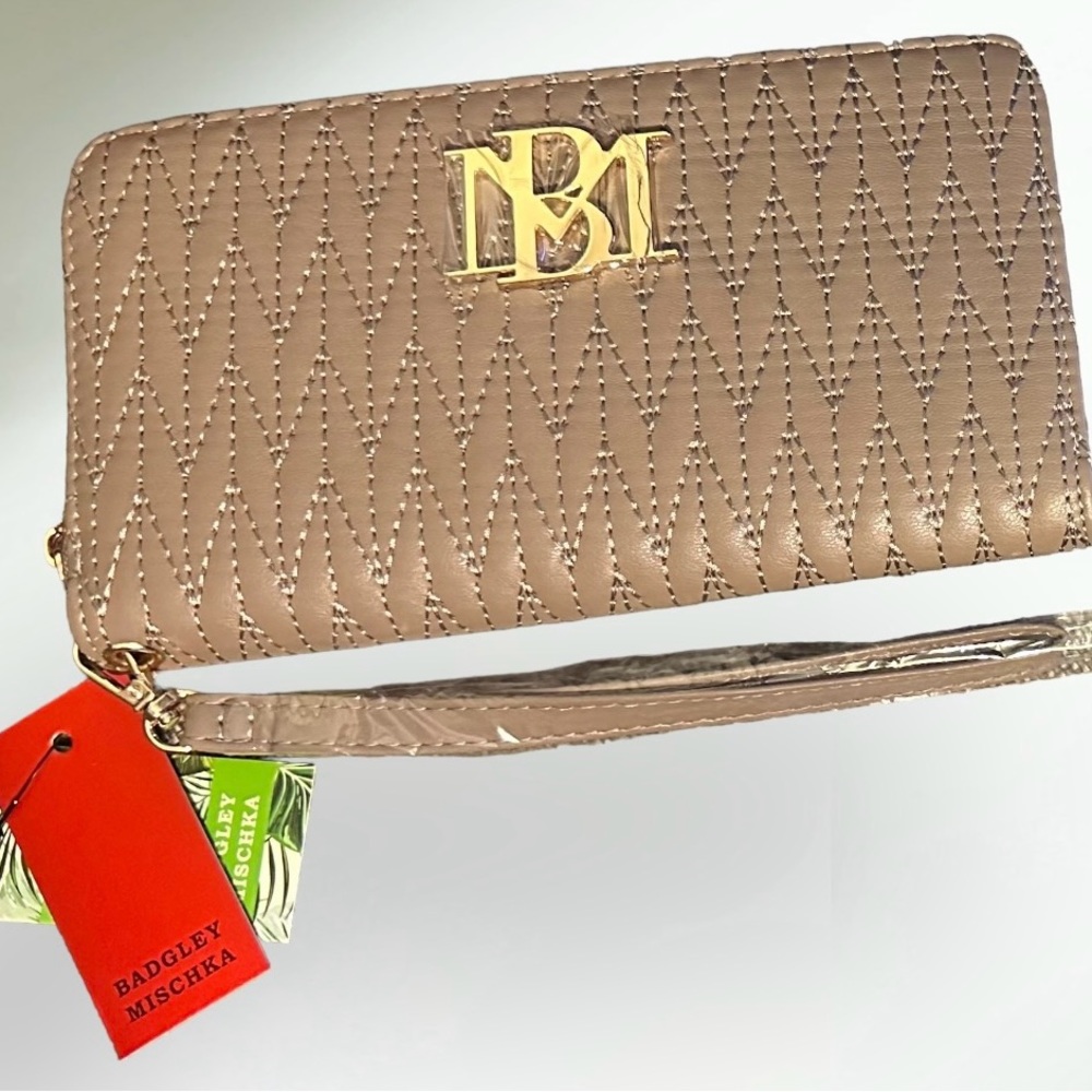 Badgley Mischka Wallet Vegan Leather Taupe Geometric Stitch Cell Holder Wristlet